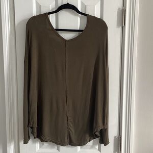 Free People Dark Olive V-Neck Loose Top w/ Fitted Thinly Ribbed Sleeves